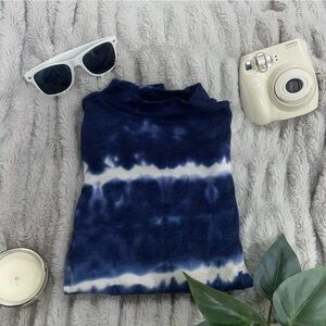 Cropped Long Sleeve Tee